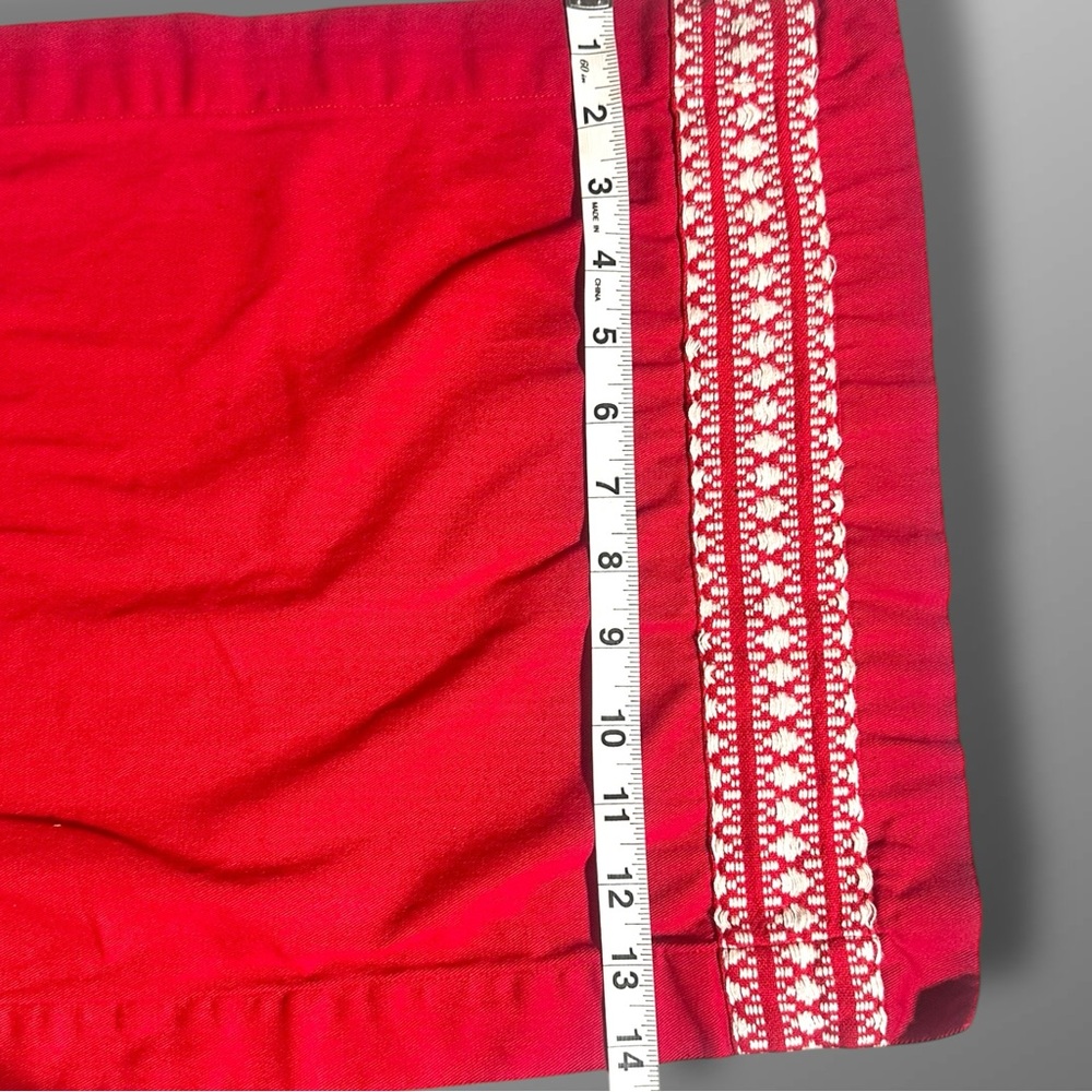Set of 8 Red Embroidered Placemats 18x14 Holiday Christmas Table Decor Festive - Picture 7 of 7